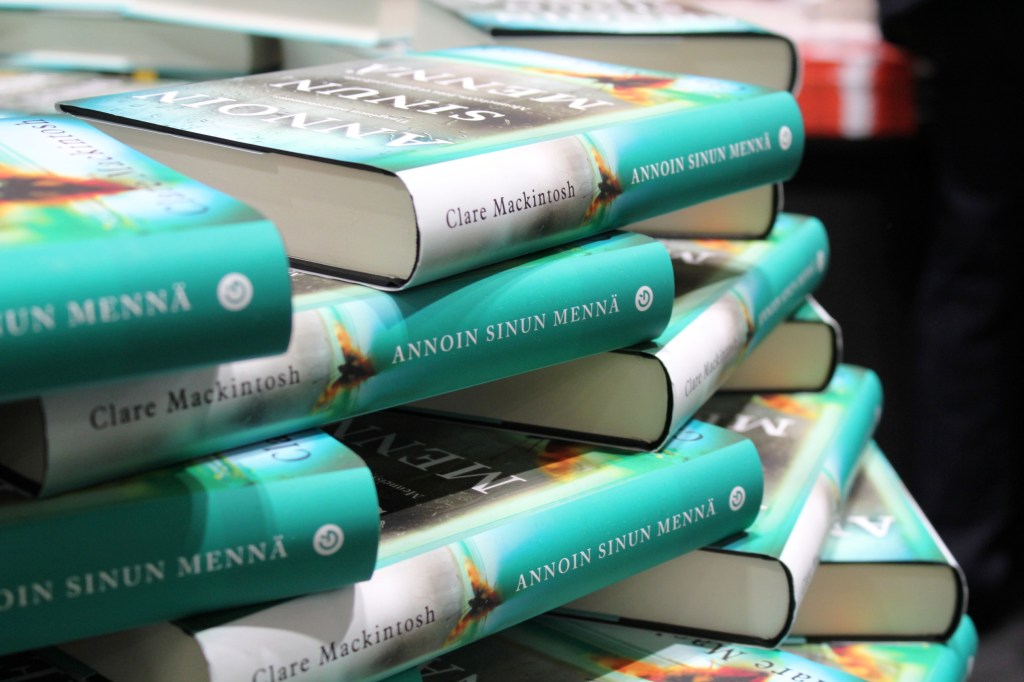 Kirjahamstrausta Helsingin Kirjamessuilla