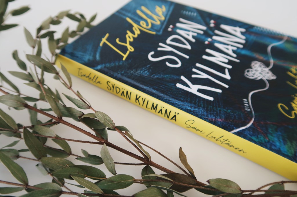 Lesbovampyyreja ja polyamoriaa – Sari Luhtanen: Sydän kylmänä (Isadella&nbsp;#1)