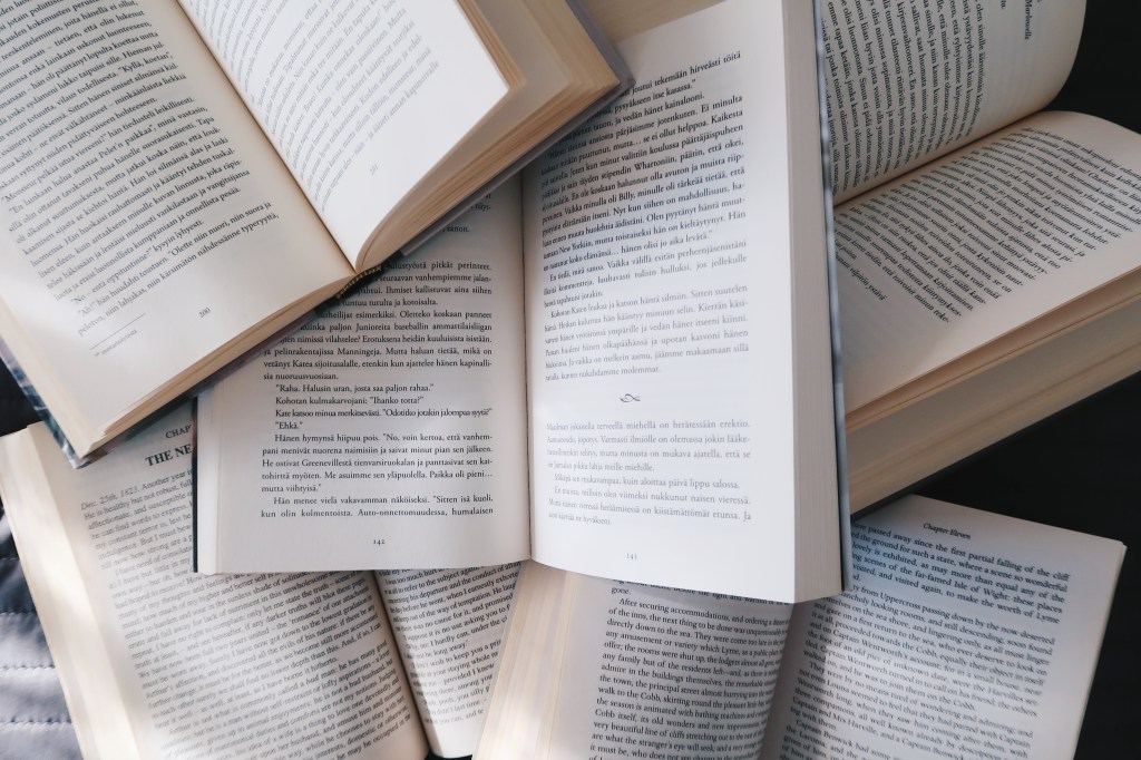 Kirjavuosi 2022 oli nihkeä, joten poistin somen, jotta lukisin, kirjoittaisin ja ajattelisin tänä vuonna&nbsp;enemmän