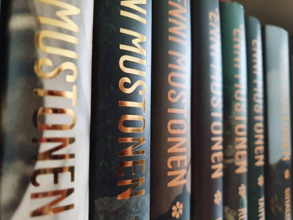 Aikuisvuosieni tärkein kirjasarja on päättymässä ja näin valmistaudun haikeisiin&nbsp;hyvästeihin